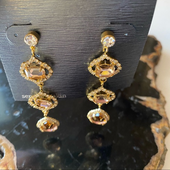 CEZANNE Gold Blush Sensitive Skin Earrings NWT - Picture 6 of 6